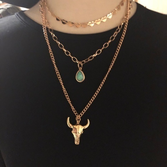 Multi layered necklace - Picture 3 of 11